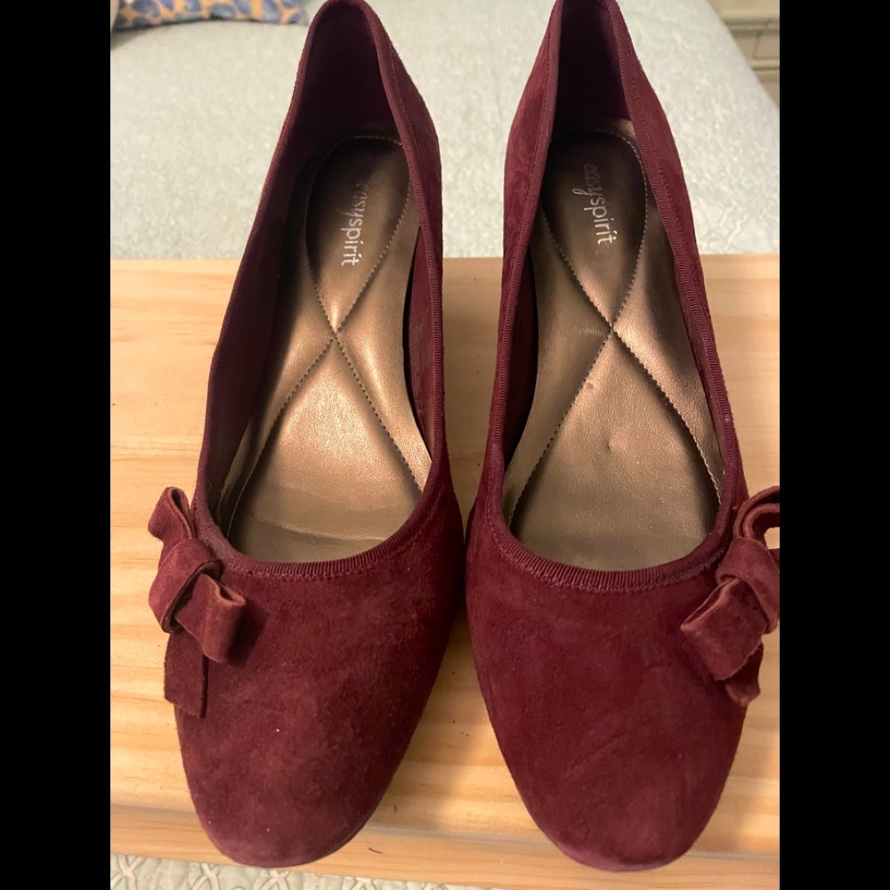 Super cute, suede, wedge heeled shoes